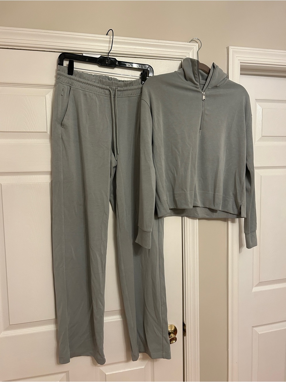Athleta Sage Green Seasoft Quarter Zip & Pants Set